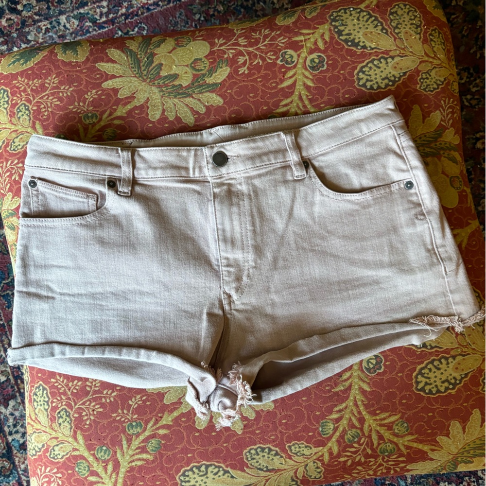 Volcom Stoney Stretch Short in Pale Pink size 31